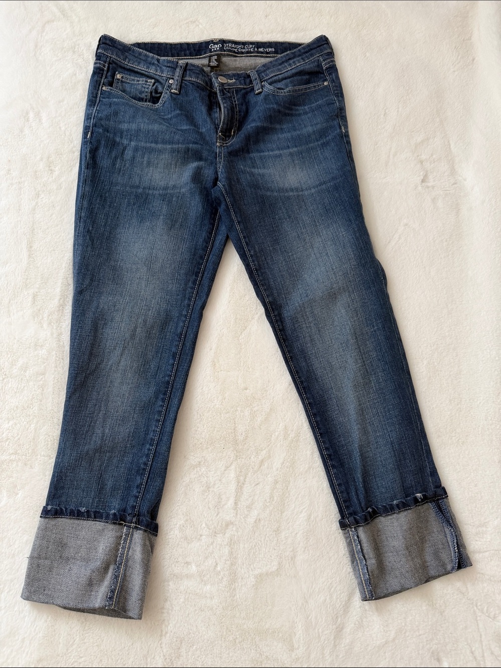 GAP Rolled Cuff Cropped Jeans in Dark Blue Wash